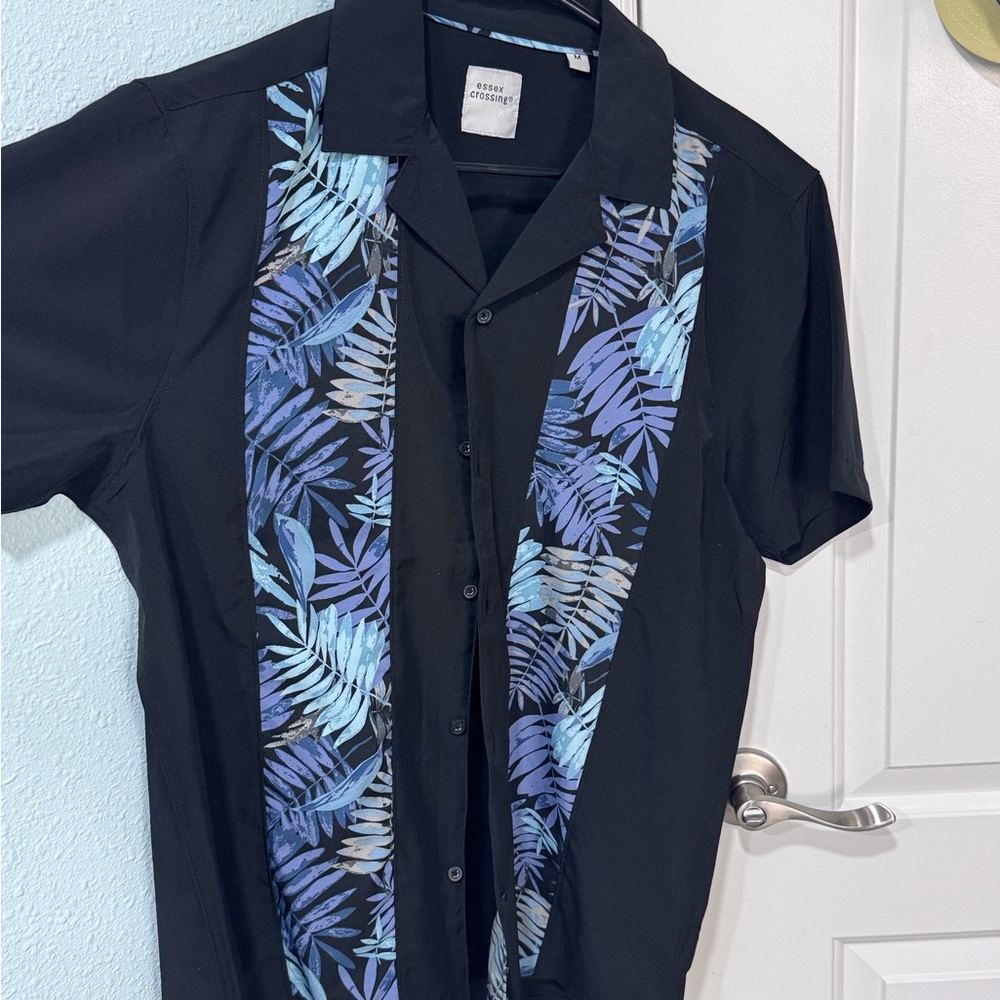 Men's Black Short-Sleeve Button-Down Shirt with Blue Leaf Stripe